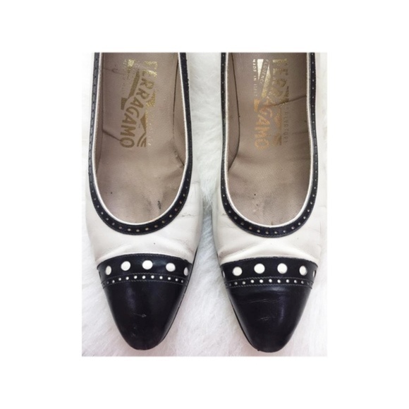 Salvatore Ferragamo Shoes - Vintage Salvatore Ferragamo Heels Salvatore Ferragamo Shoes - Vintage Salvatore Ferragamo Heels